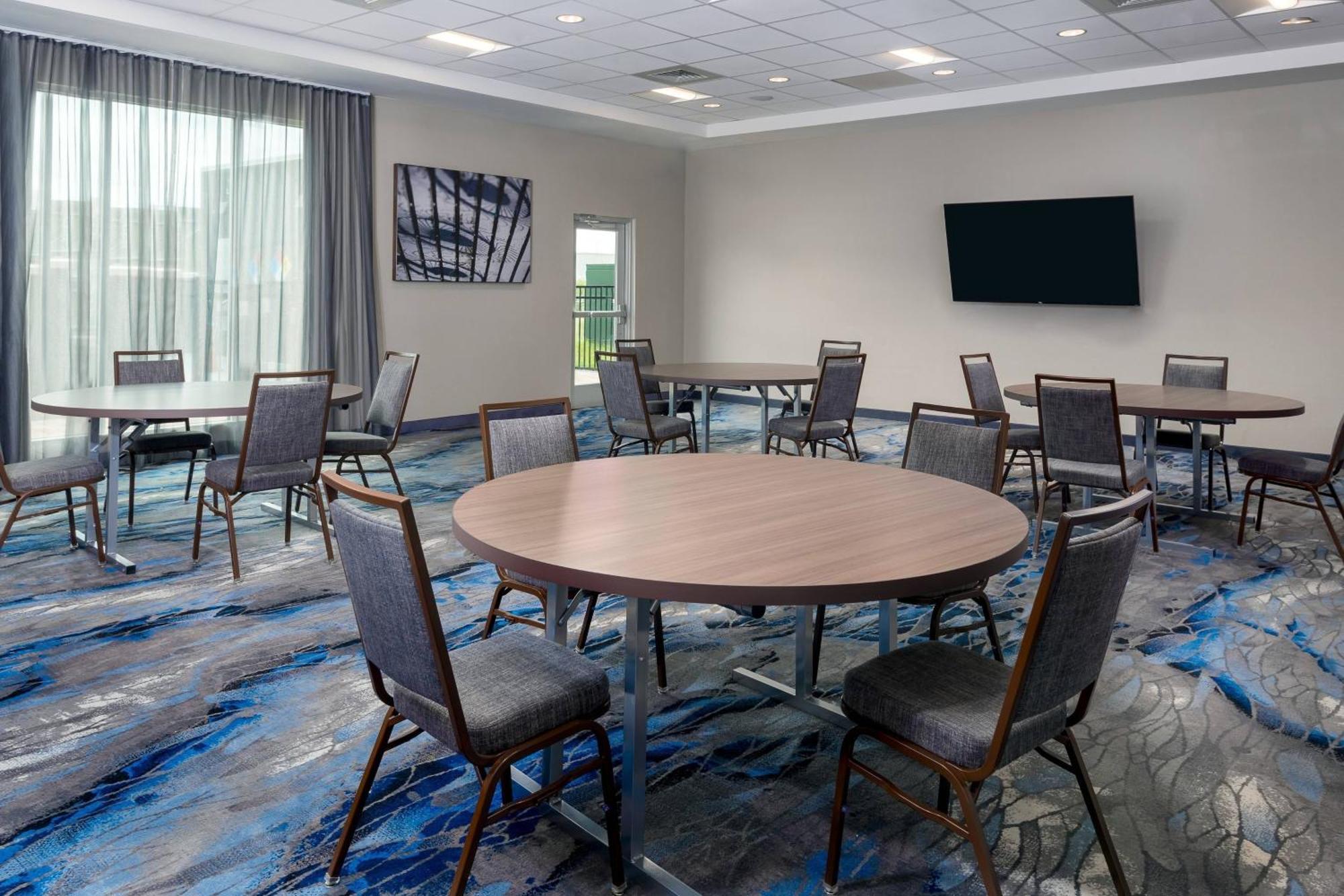 Fairfield Inn & Suites Charlotte モンロー エクステリア 写真